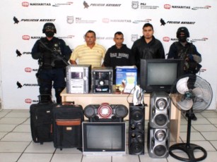 Banda de Ladrones Están Tras las Rejas