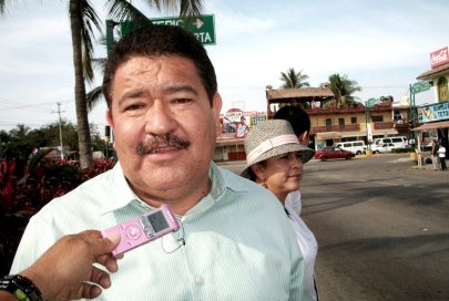 Sin Defensa a Directores Denunciados Por Malos Manejos de Dinero