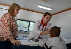 Ofrece DIF Bahía Jornadas Médicas