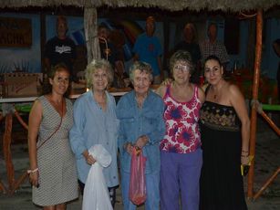 Triunfa ¨Rhytthm´n Ribs 2013¨ de “Manos de Amor”