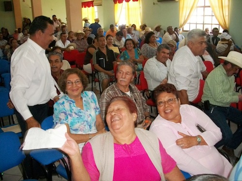 Anuncian Construcción de Nuevo Panteón en Bahía