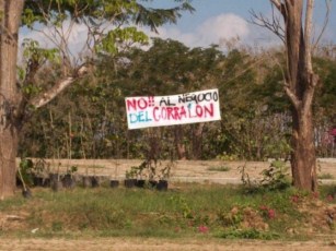 Siguen Inconformes Con el Corralón en su Colonia
