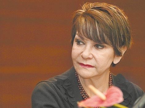 Producen legisladoras más que los varones