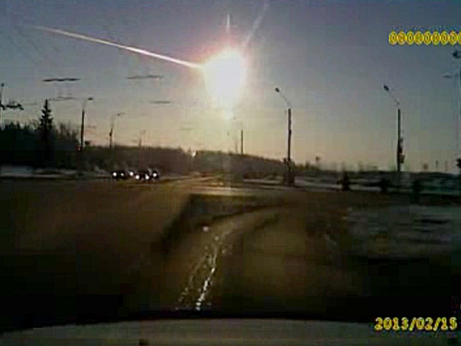 Restos de meteorito de Cheliabinsk son vendidos hasta en 18 mil dólares
