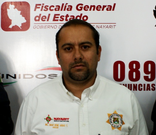 Detienen a Funcionario de Tránsito, Falsificaba Permisos de Taxi