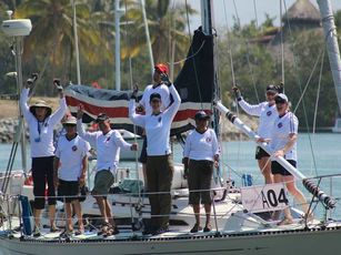 La Regata Internacional Bahía de Banderas es Pura Diversión