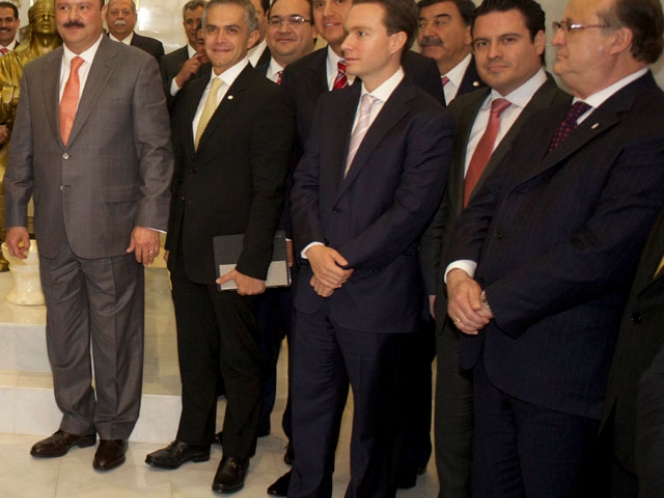 Conago discute propuestas para regular deudas de estados y municipios