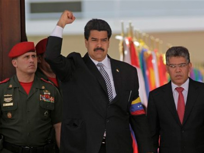Estados Unidos expulsa a dos diplomáticos venezolanos