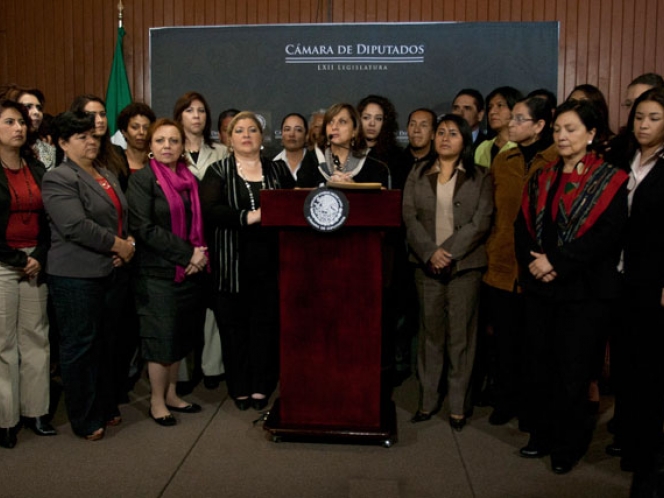 Legisladoras exigen respeto a los derechos de la mujer