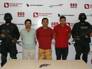 Mató a su Esposa y Compadre, Después Les Prendió Fuego