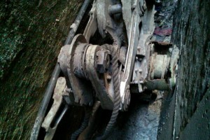 Hallan restos de avión en zona cero en Nueva York