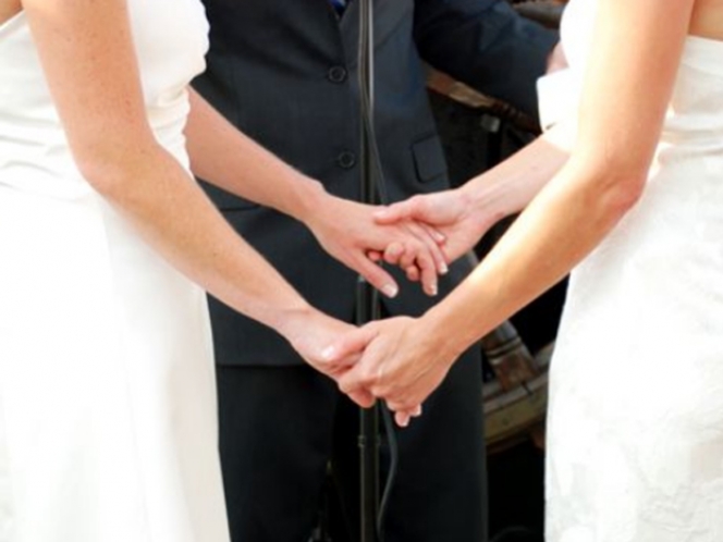 Se realiza tercera boda gay en Colima