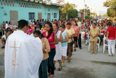 Gran Celebración Por el Día del Maestro en Valle de Banderas