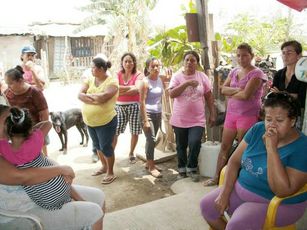 Madres Indignadas Porque Reconectaron la Energía Eléctrica a Morosos