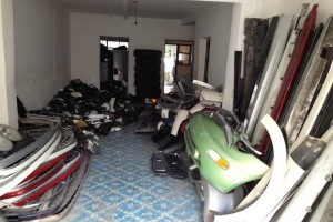 Desmantelan bodegas con auto partes robadas en Guadalajara