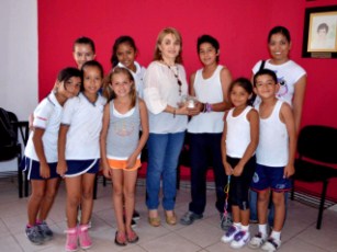 Cumple Cuquita Gómez Sueño de Alumnos Destacados de Valle de Banderas.