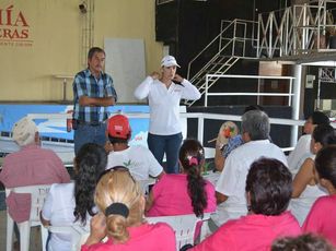 Trabaja Cuquita Gómez de la Mano del DIF Nayarit