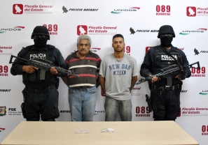 Capturan a Dos Presuntos Narcomenudistas en Santiago Ixcuintla