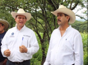 Va Rafa Cervantes por Zona A Para el Ganado en Bahía