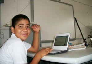 Llegó Internet y Pizarrones Electrónicos a Telesecundaria de Los Sauces