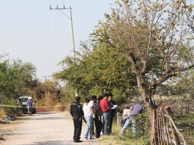 Hallan cuerpos de 3 de 8 activistas desaparecidos en Guerrero