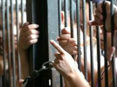 Reclusas viven hacinadas; creció 167% su población: CNDH
