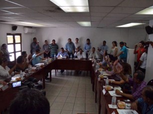 Aprueba VIII Ayuntamiento Acuerdo Para Conciliar con Particular