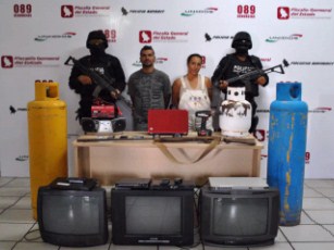 Dedicados al Robo de Viviendas en La Peñita de Jaltemba, Están Detenidos