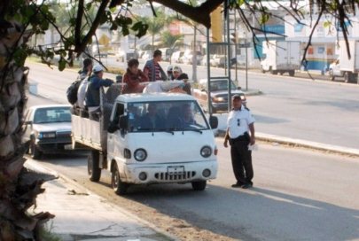 Entorpece Vallarta Plus y Transportes del Pacífico Tráfico Vial en Mezcales y Bucerías
