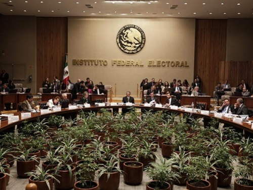 IFE abre proceso contra izquierda por presuntos desvíos hacia Morena