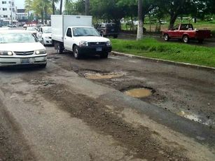 Surgen Baches y Hoyos