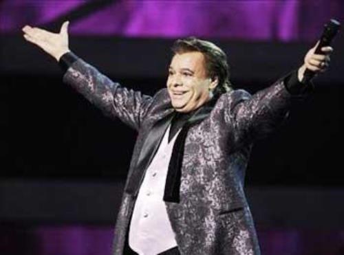 Organizan fiesta gobernadores para Juan Gabriel en Bellas Artes