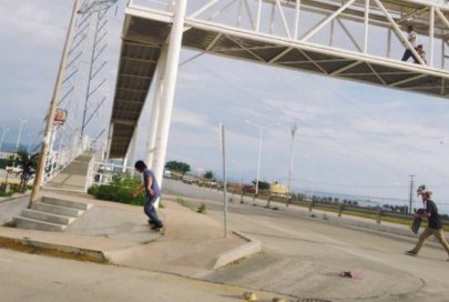 Utilizan Jóvenes Carretera 200 Como Pista Para sus Patinetas