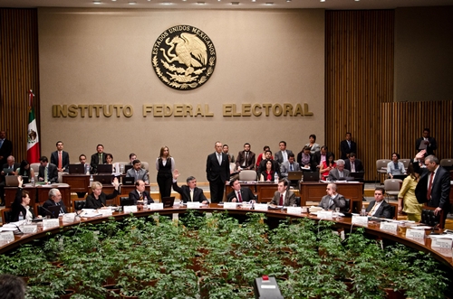 Convoca IFE a población a elegir a representantes vecinales