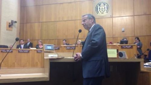 Renuncia el alcalde de San Diego y pide mantener relación con Tijuana