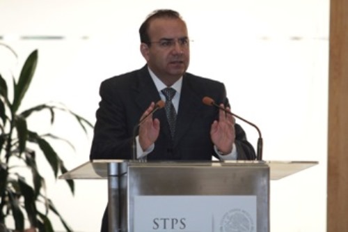 Número de altas ante IMSS demuestra que no hay recesión: STPS