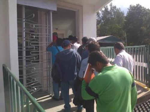 Pacta CNTE en Los Pinos reunión con Osorio Chong