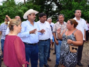 Visita Rafa Cervantes Zona Afectada por Lluvias