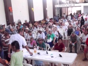 Denuncian Maltrato en Entrega del Programa 60 y más en San Juan