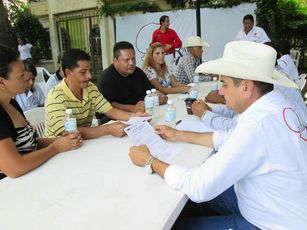 Respalda Rafa Cervantes a Telesecundaria