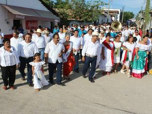 Prepara Rafa Cervantes Fiestas Patrias 2013