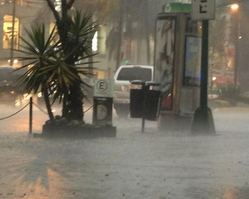 Se registra lluvia con granizo en la ciudad de México