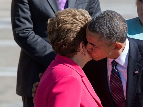 Dilma Rousseff pone condiciones para su visita a EU