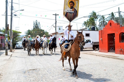 Cabalgata y Kermes en Palma Real Para Recabar Fondos