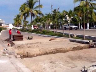 Reparan Tramo de Alto Peligro Vehicular en Avenida de Ingreso