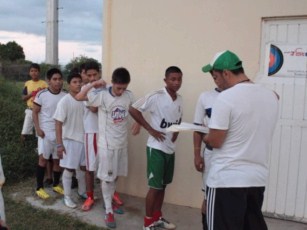 Crea Rafa Cervantes Fuerzas Básicas de Potros