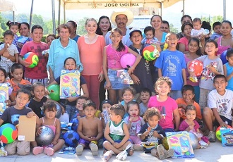 Dibuja DIF Sonrisas en Niños de Aguamilpa y Los Sauces