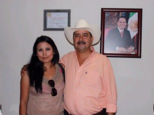 Apoya Rafa Cervantes Viaje de Estudios de Vianey Breceda