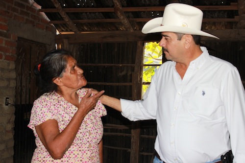 Anuncia Rafa Cervantes Nueva Entrega de pie de Casa