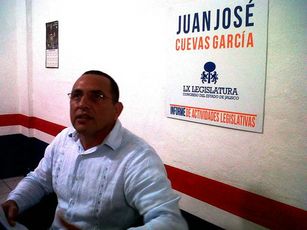 No Renunciará al PAN, Pero Coquetea con Movimiento Ciudadano para 2015
